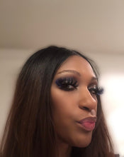 Load image into Gallery viewer, Black blue lashes